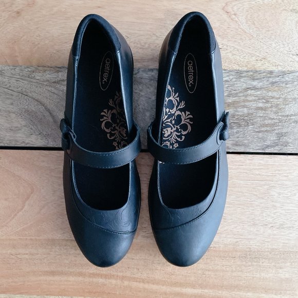 Aetrex NEW! Leather Mary Jane Shoes Black flats size 9.5W - Picture 1 of 16
